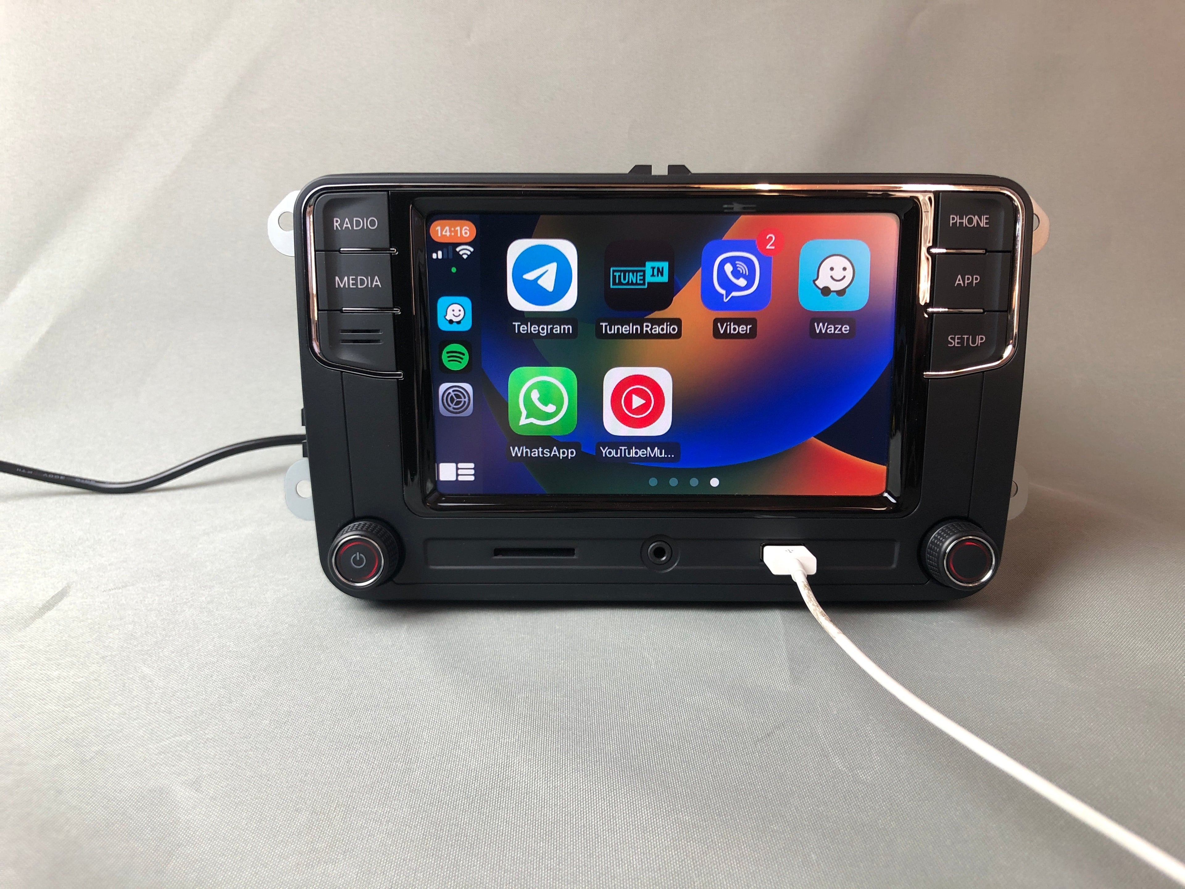 Volkswagen VW RCD 330 CarPlay and Android Car Navigation System Multimedia AUX GPS