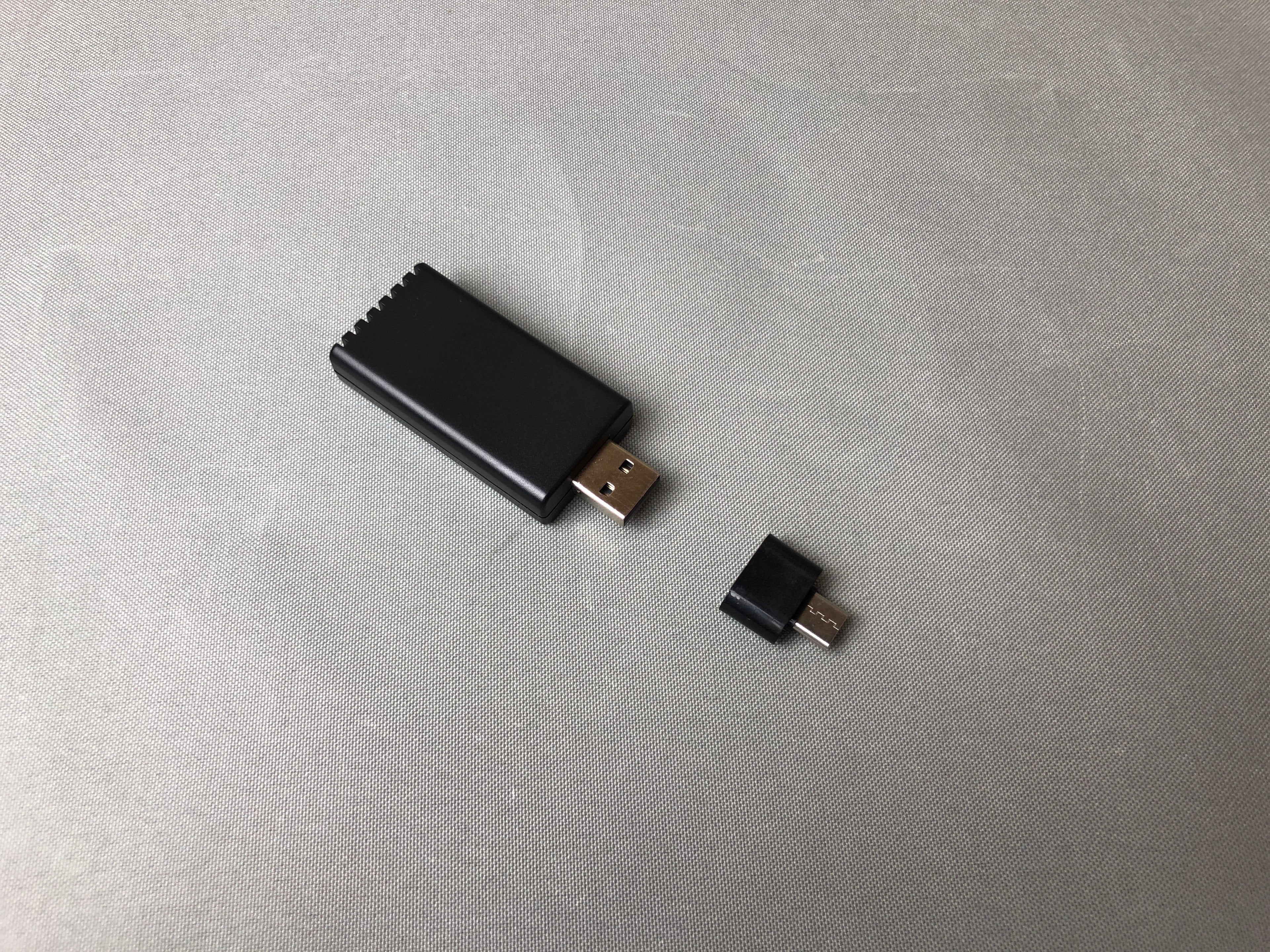 USB Wired to Wireless CarPlay Adapter Box for Apple Carplay Car OEM Wired CarPlay To Wireless CarPlay Dongle Plug and Play