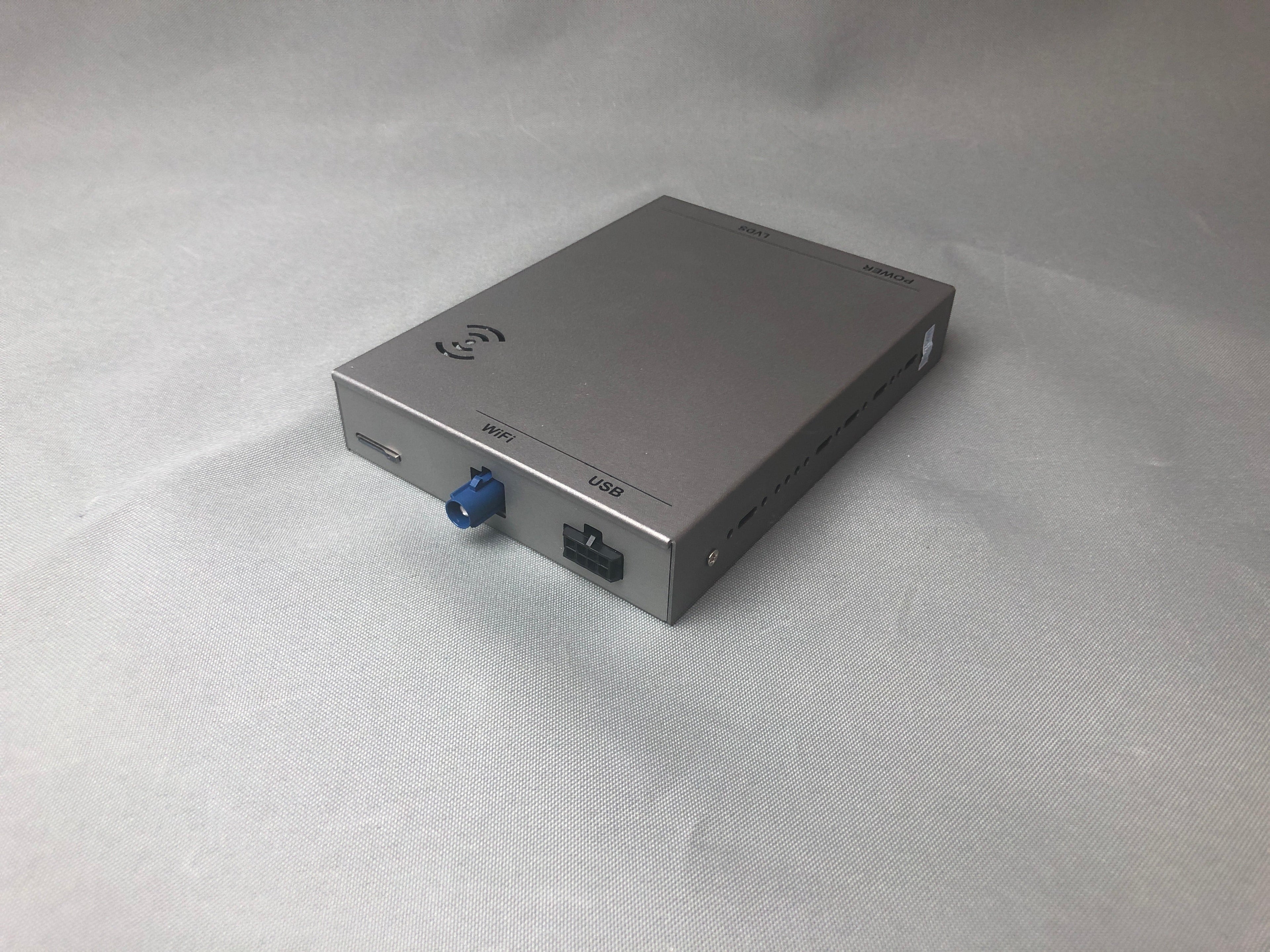 Volvo XC90 XC60 XC40 S90 S60 V60 V90 CarPlay Box Android Auto car interface adapter